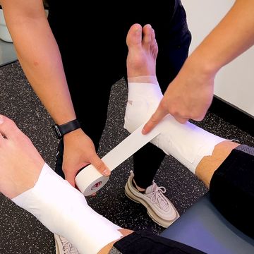 wrap an ankle