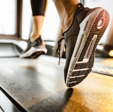 why do my ankles hurt when i run