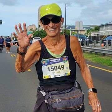 mathea allansmith at 2022 honolulu marathon