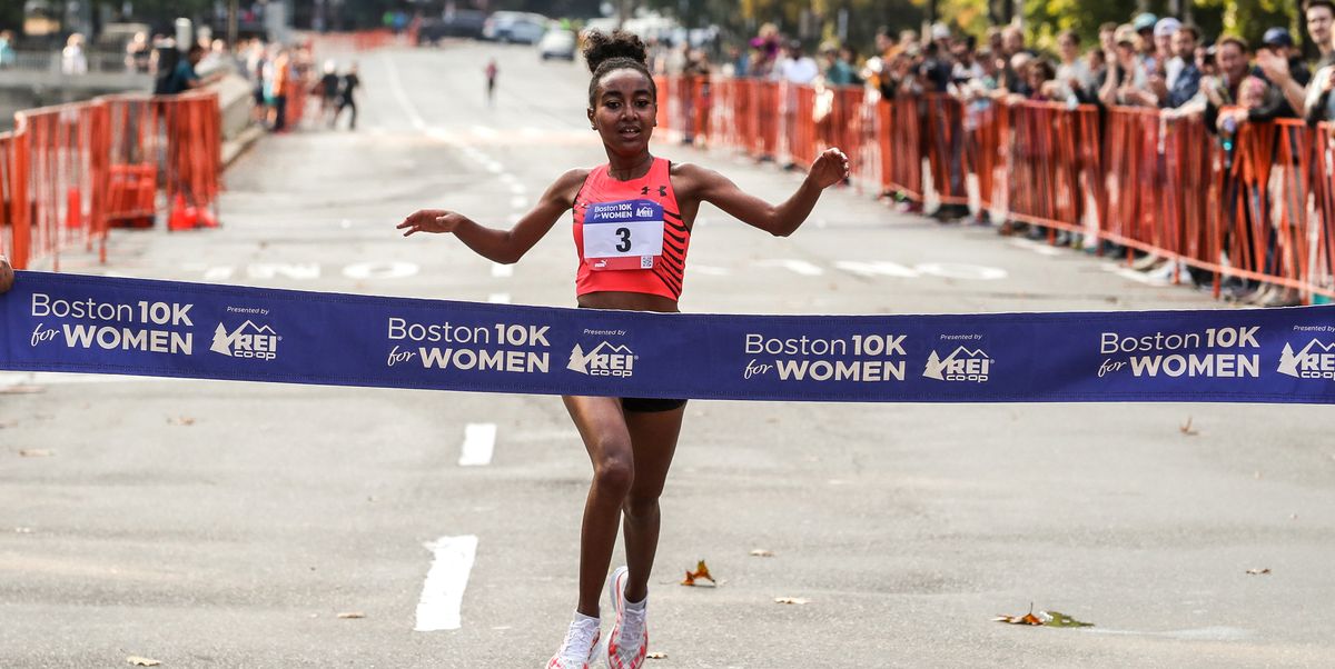 Boston 10K for Women 2021 kelati weini at the 2021 boston 10k
