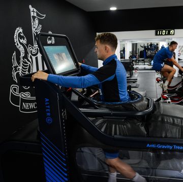 newcastle united training session, anti gravity treadmill
