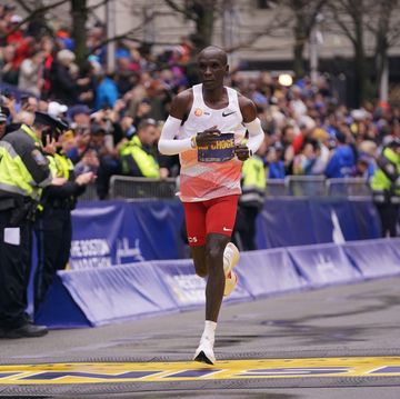 men's pro race finish line boston marathon 2023