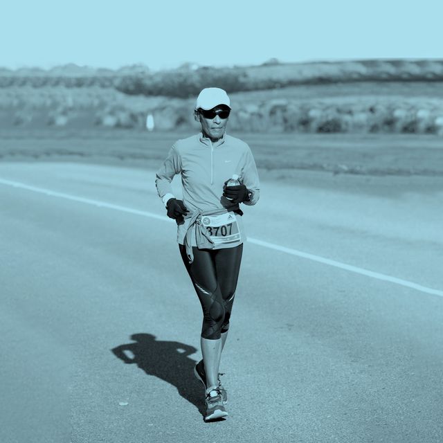 White, Running, Long-distance running, Marathon, Ultramarathon, Outdoor recreation, Recreation, Individual sports, Half marathon, Endurance sports, White, Running, Long-distance running, Marathon, Ultramarathon, Outdoor recreation, Recreation, Individual sports, Half marathon, Endurance sports,